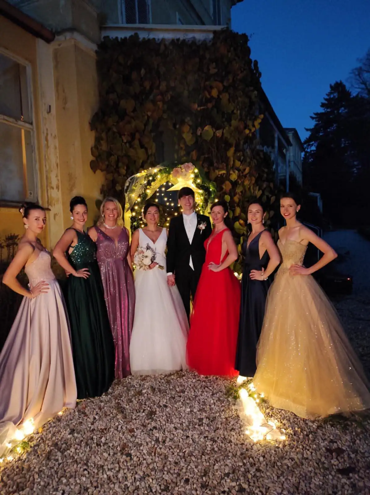 Svatební den na zámku Lázeň